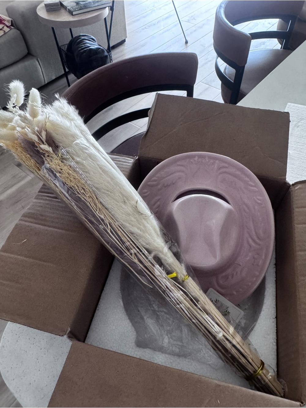 Blush Pink Decorative Hat Wall Plate with Dried Pampas Bundle